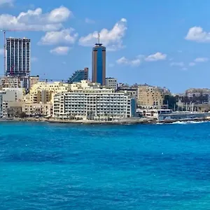 Sliema, Stylish 1 Bedroom With Parking. Appartamento Sliema